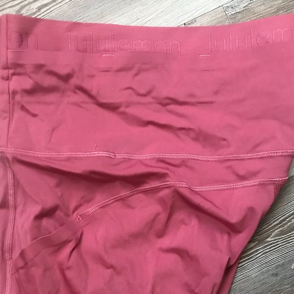 Lululemon Fast and Free SHR Tight 25" Elite Cherry Tint Size 8 LW5CKTS Legging - Picture 5 of 6